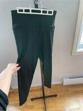 aerie Black High-Waisted Sculpting Leggings